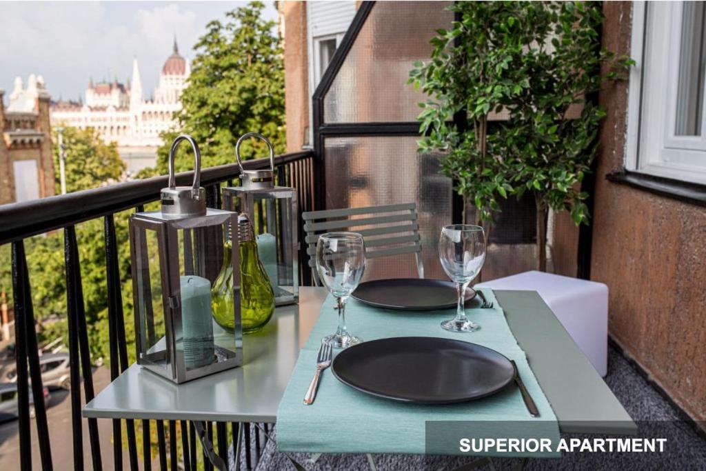 Bpr Agathe Elegant Suite With Parliament View Budapest Exterior photo